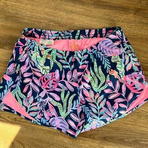 Lilly Pulitzer Ocean Trail Short M - Medium